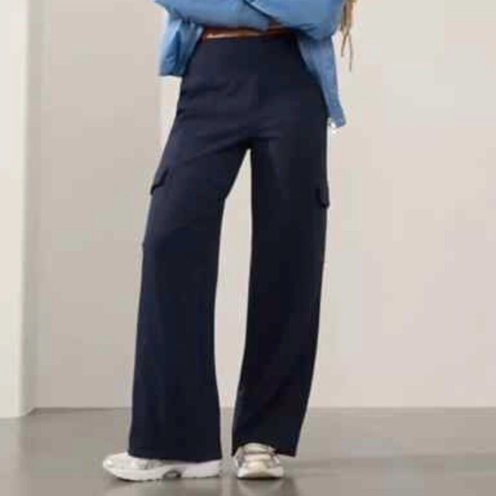 Venice High Rise Wide Leg Cargo Pant in Navy Blue